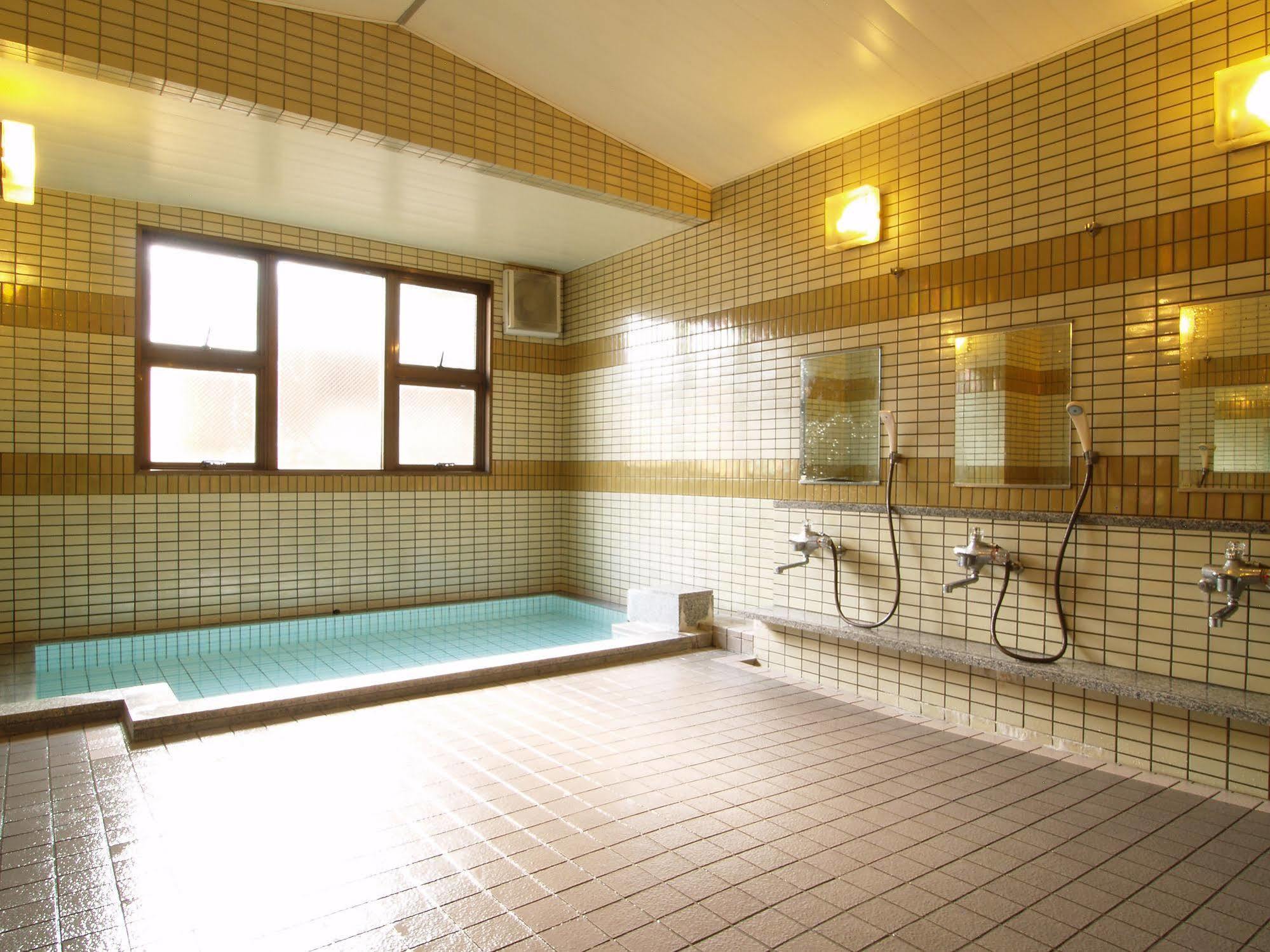 Central Inn Hakuba Exterior photo